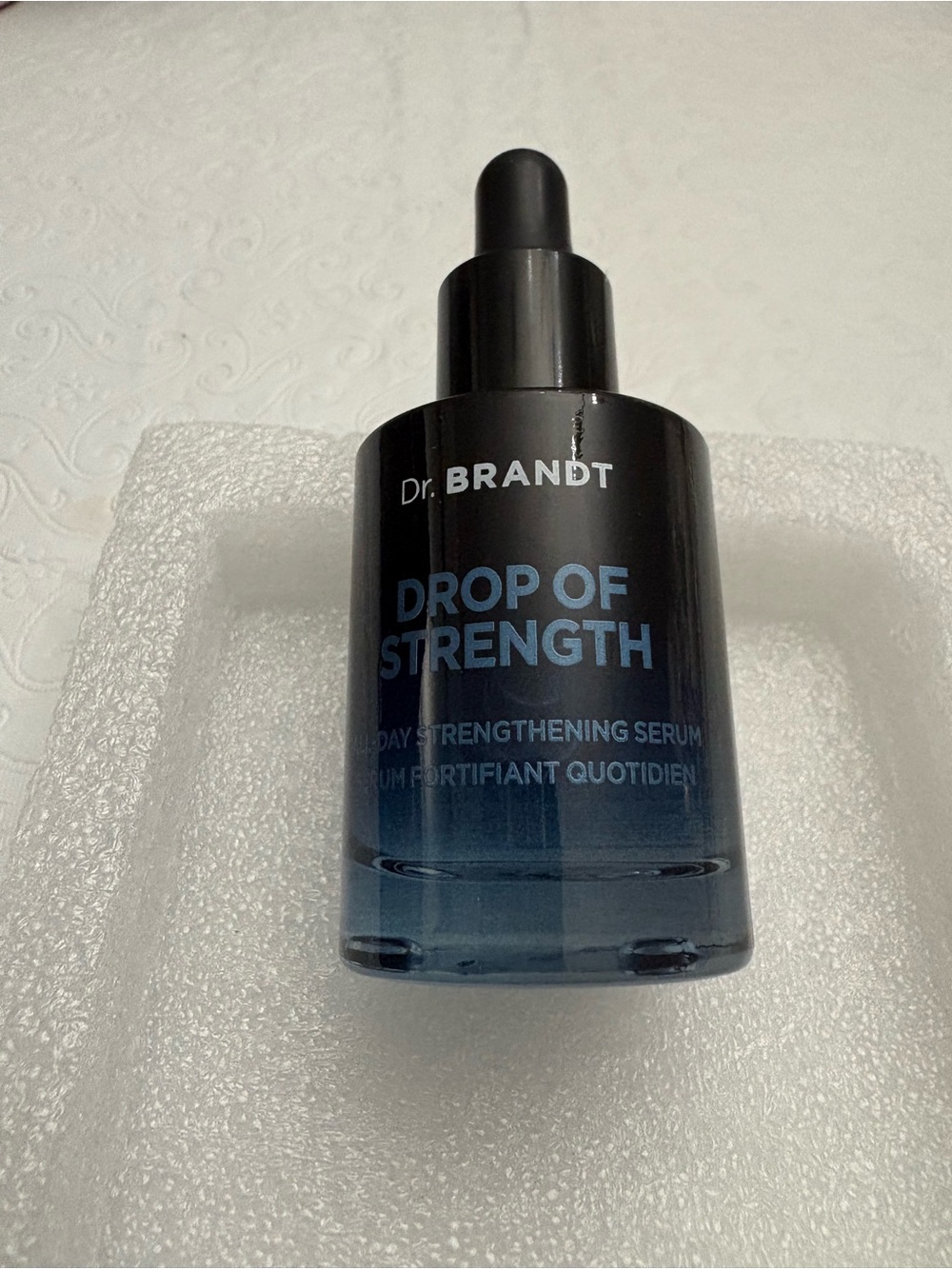Dr. Brandt Drop of Strength Daily Strengthening Serum - Blue and Black